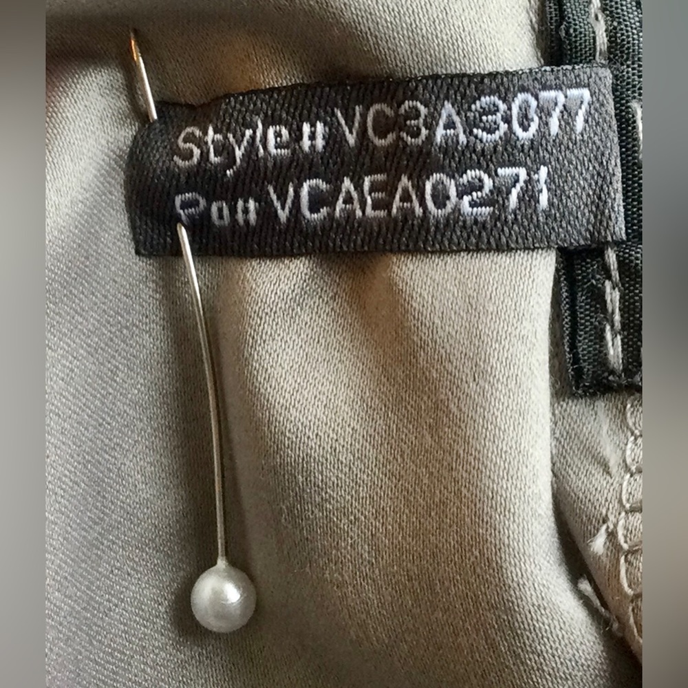 VINCE CAMUTO silver and gray sequined shift midi dress Sleeveless Crew neck S 6 - Picture 11 of 14